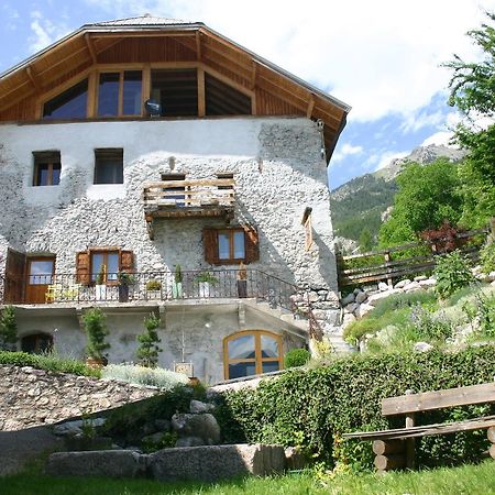 Chambre D'Hotes La Font Panzió Eygliers Kültér fotó